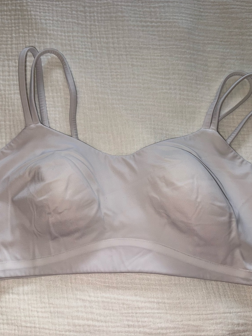 Lululemon Like a Cloud bra - Size 12 (B/C cup) White- VGUC